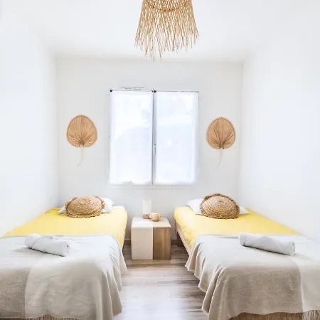 Helene Parentis-en-Born